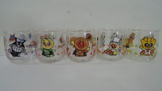 口部強化 アンパンマン ミニグラス(5柄組) 入荷！！