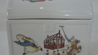WEDGEWOOD PETER RABBIT トレジャーチェスト入荷！！