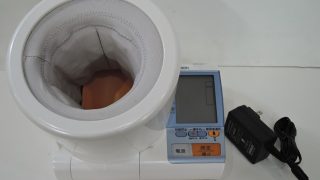 omron デジタル自動血圧計 HEM-8101-JE3 入荷!!