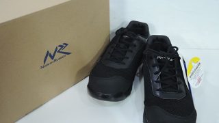 日進ゴム プロスニーカー HyperV #2500 26.0cm 入荷！！