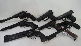 ガスガン・電動ガン・モデルガン 各種 入荷!!
